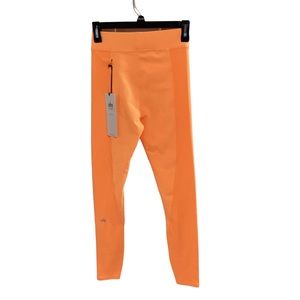 Brand New With Tags High Waist No Limit 7/8 Leggings in Apricot